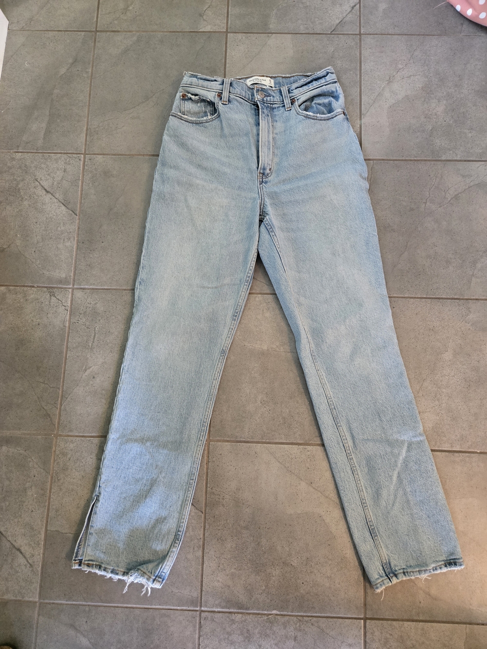 Abercrombie & Fitch Light Wash Straight Leg Jeans